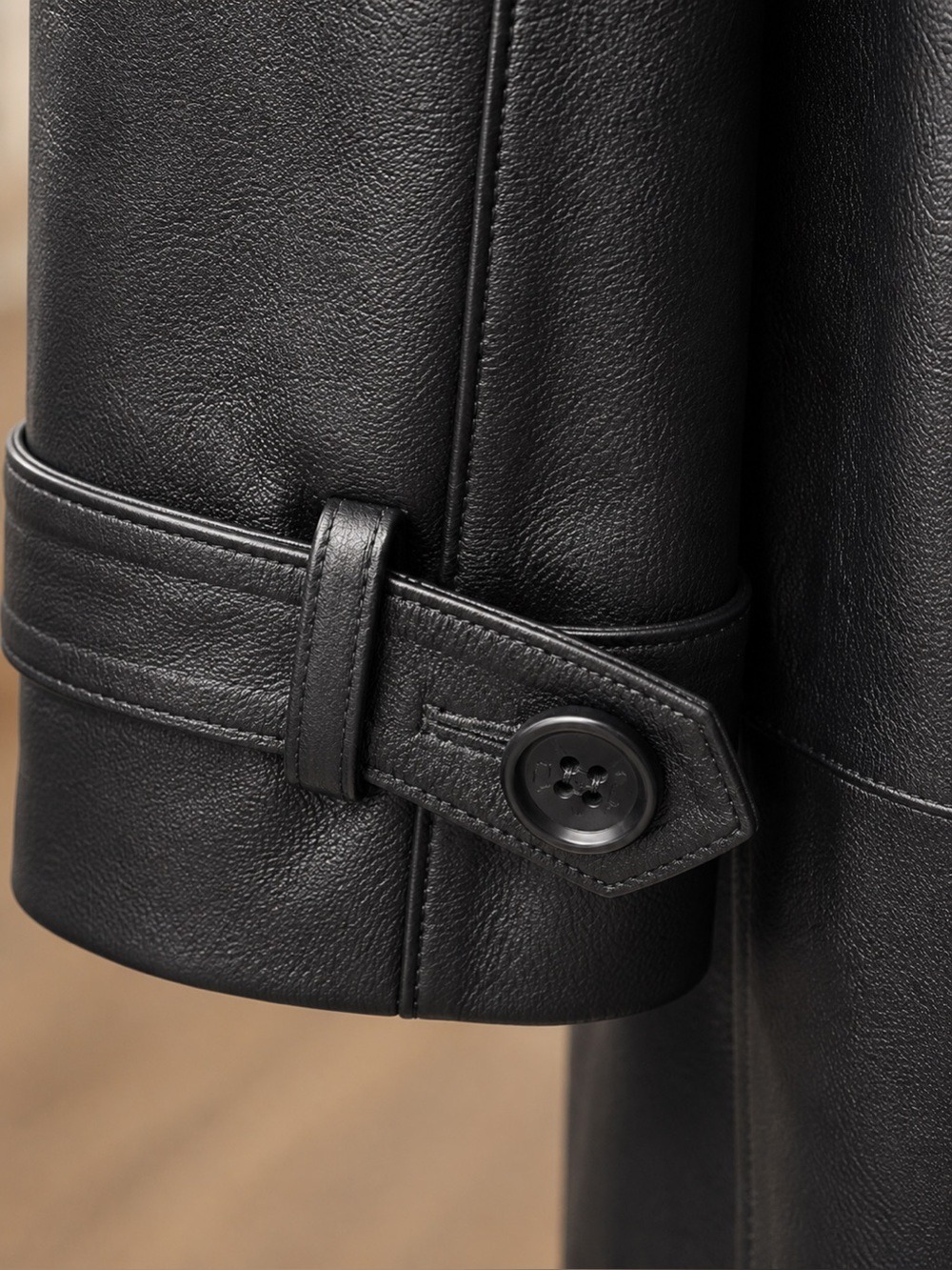 🖤 Isaac Mizrahi Women Genuine Leather Long Coat • Large • Front Button Closure - Picture 7 of 8